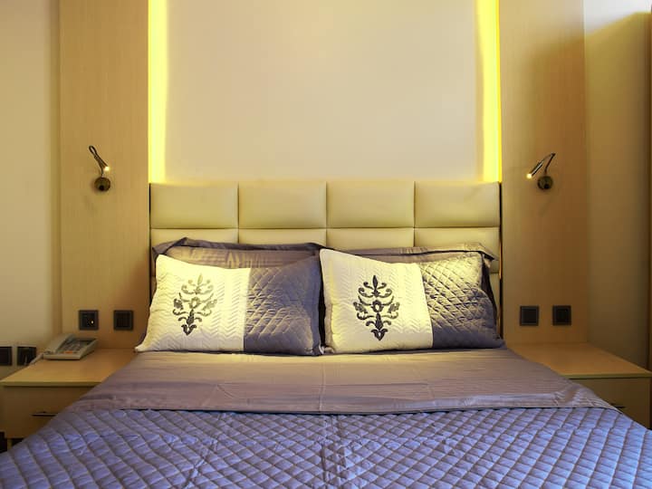 Nyarutarama full furnished apartment for rent