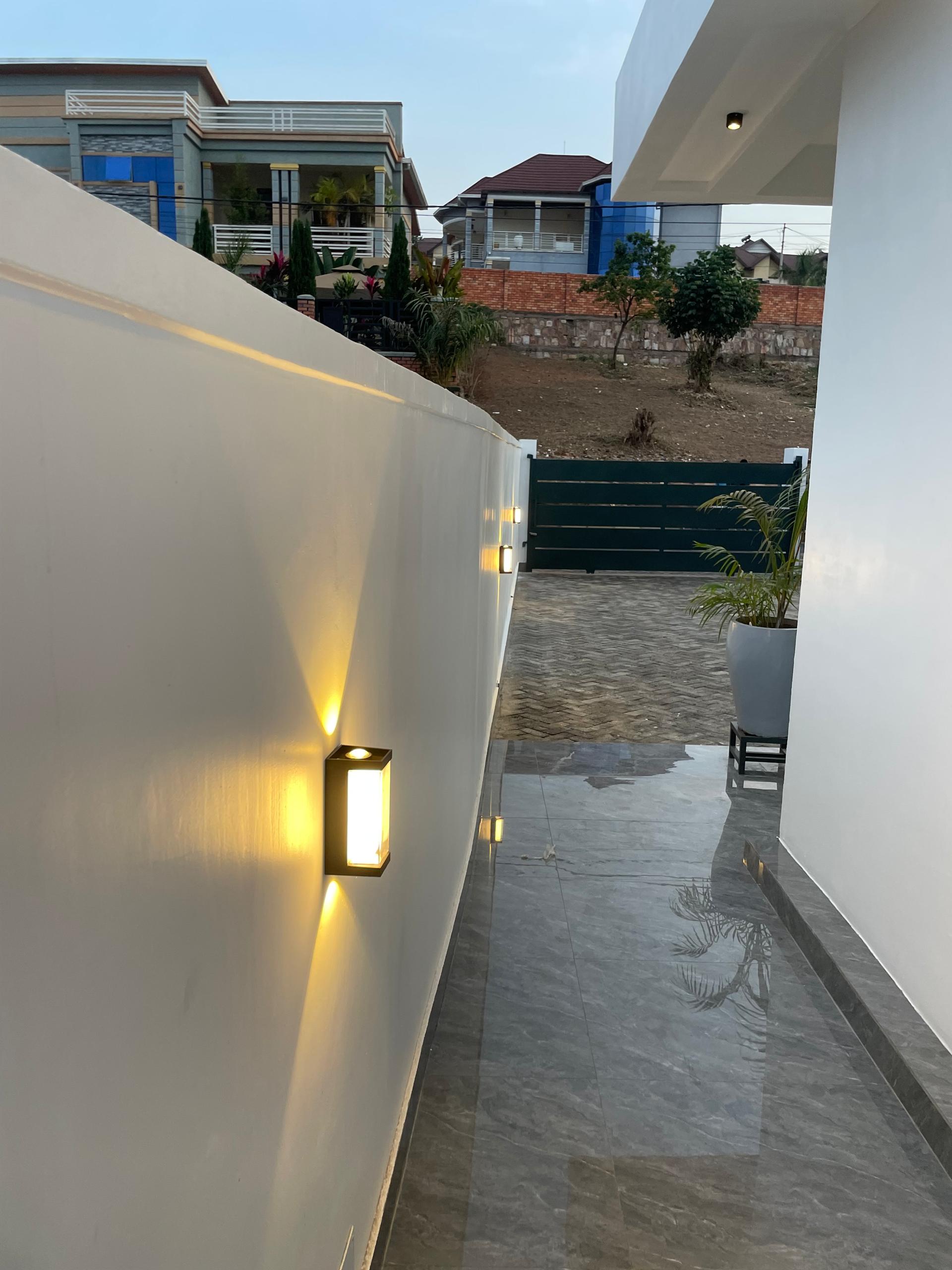 Gacuriro luxury house for sale in good neighborhood