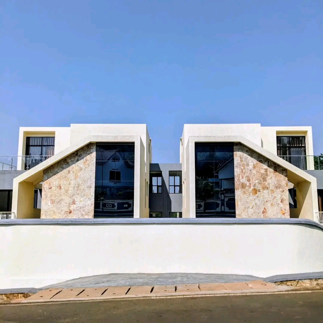 Kiyovu modern villa for sale in most good neighborhood in Kigali