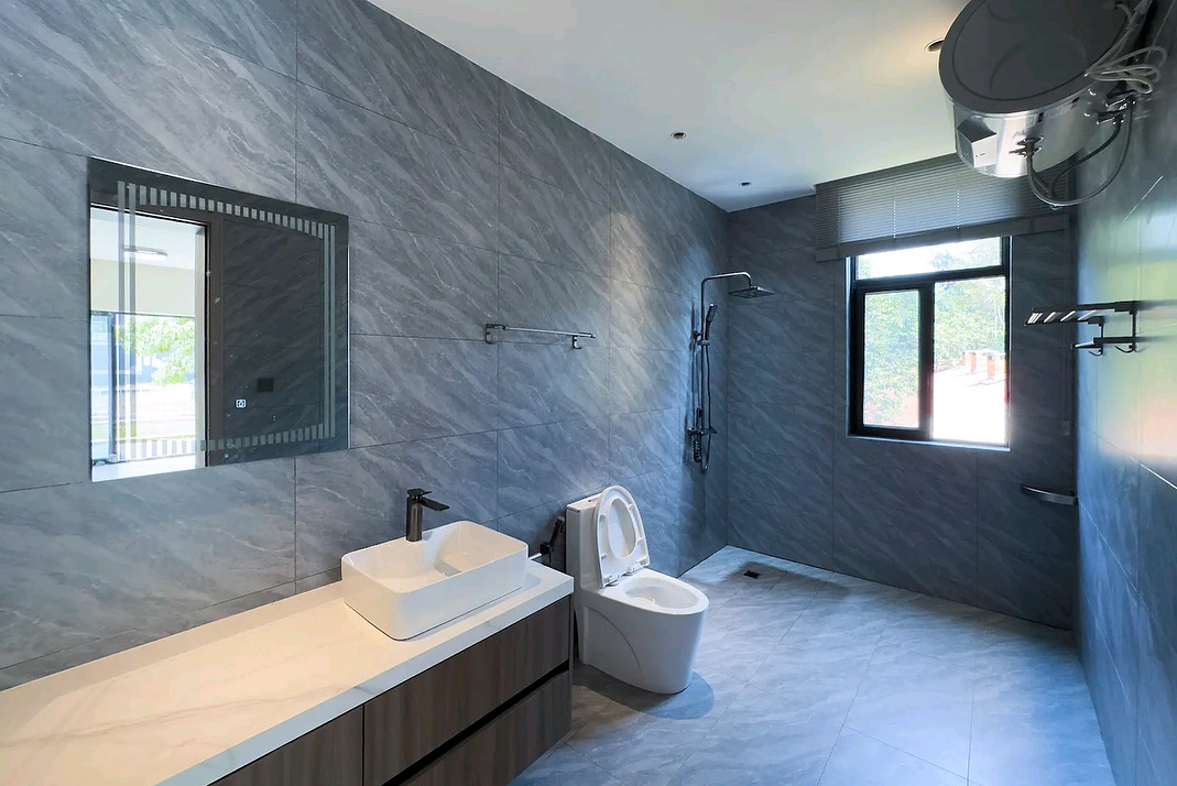 Kiyovu modern villa for sale in most good neighborhood in Kigali