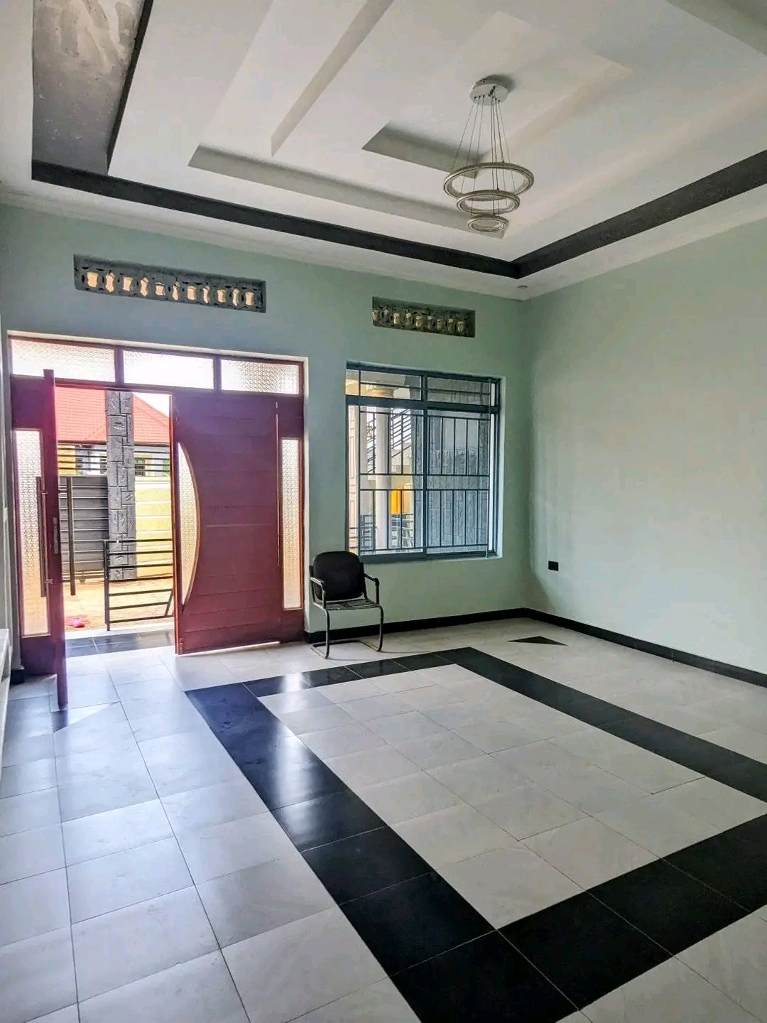 New house for sale in Kanombe in good enveronimment