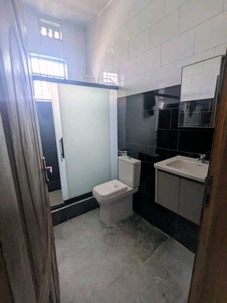 New house for sale in Kanombe in good enveronimment