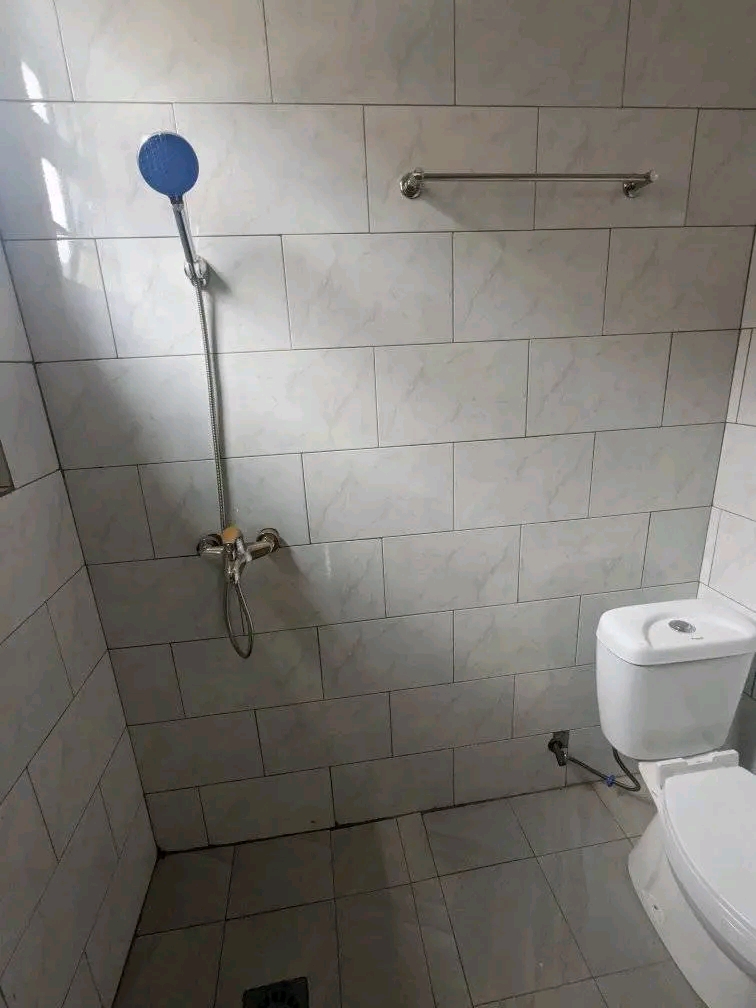 New house for sale in Kanombe in good enveronimment