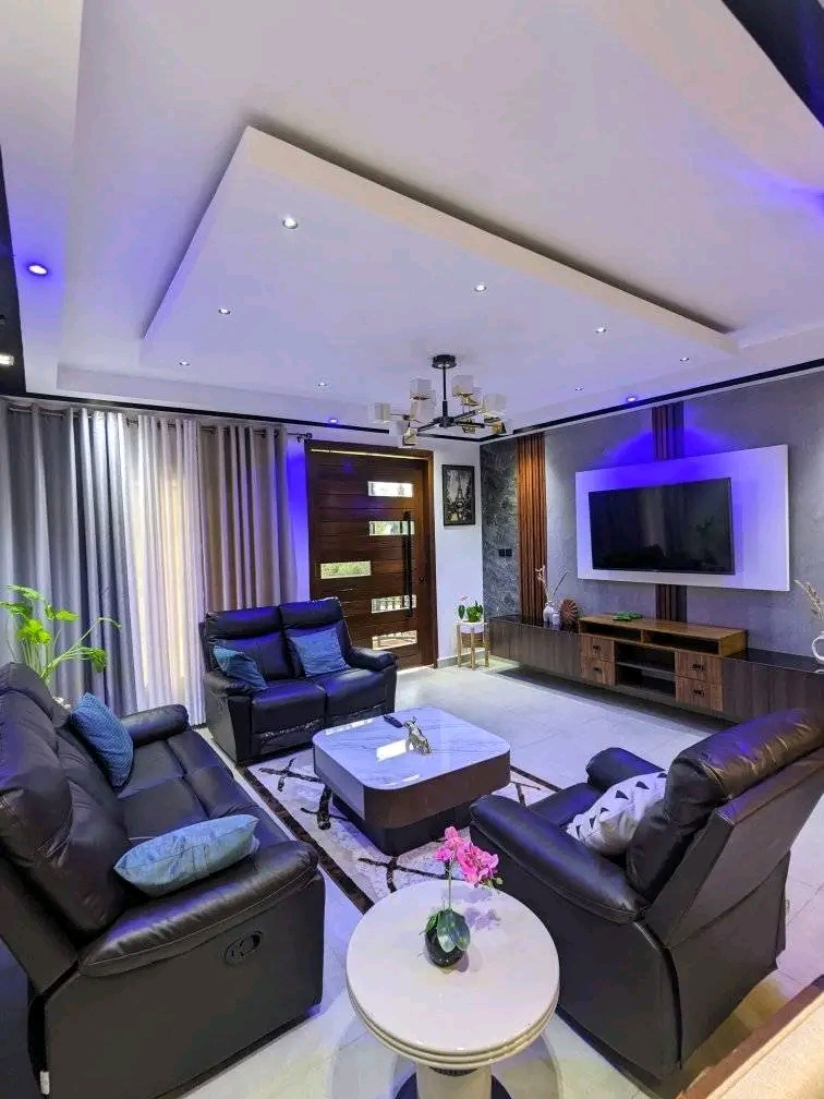 Very nice house for rent in good neighborhood