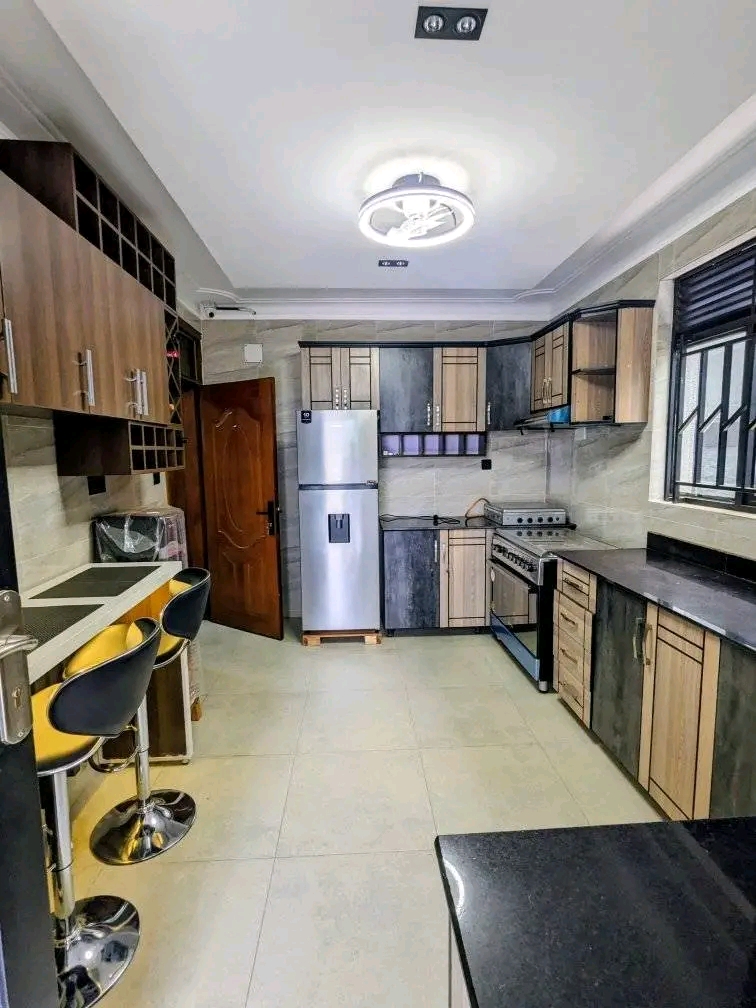 Very nice house for rent in good neighborhood