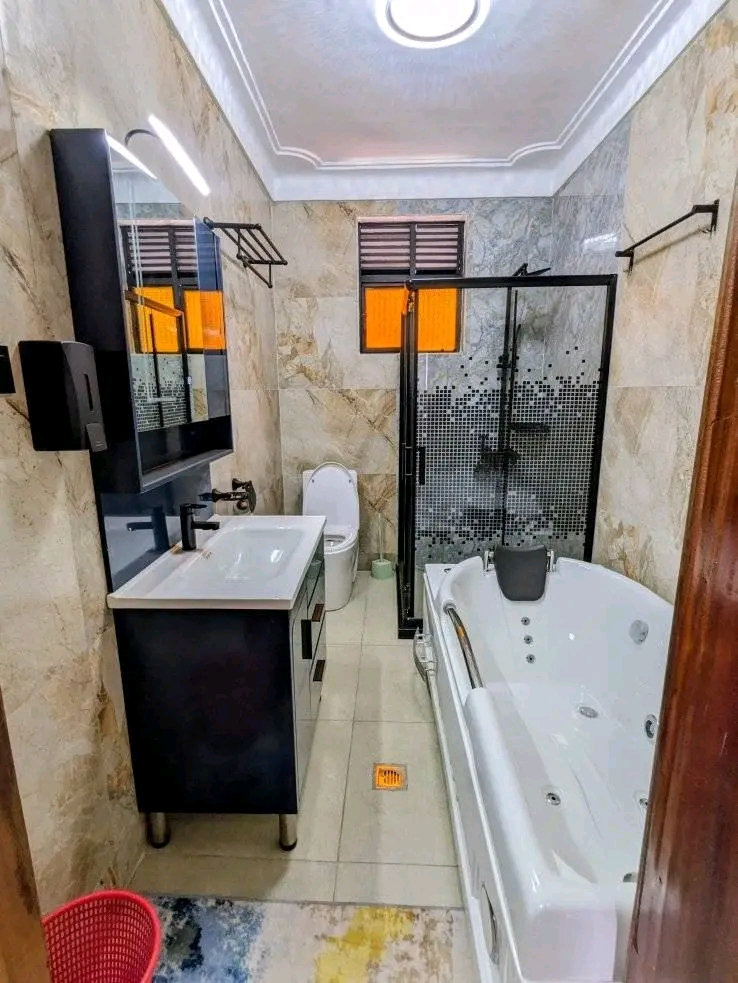 Very nice house for rent in good neighborhood
