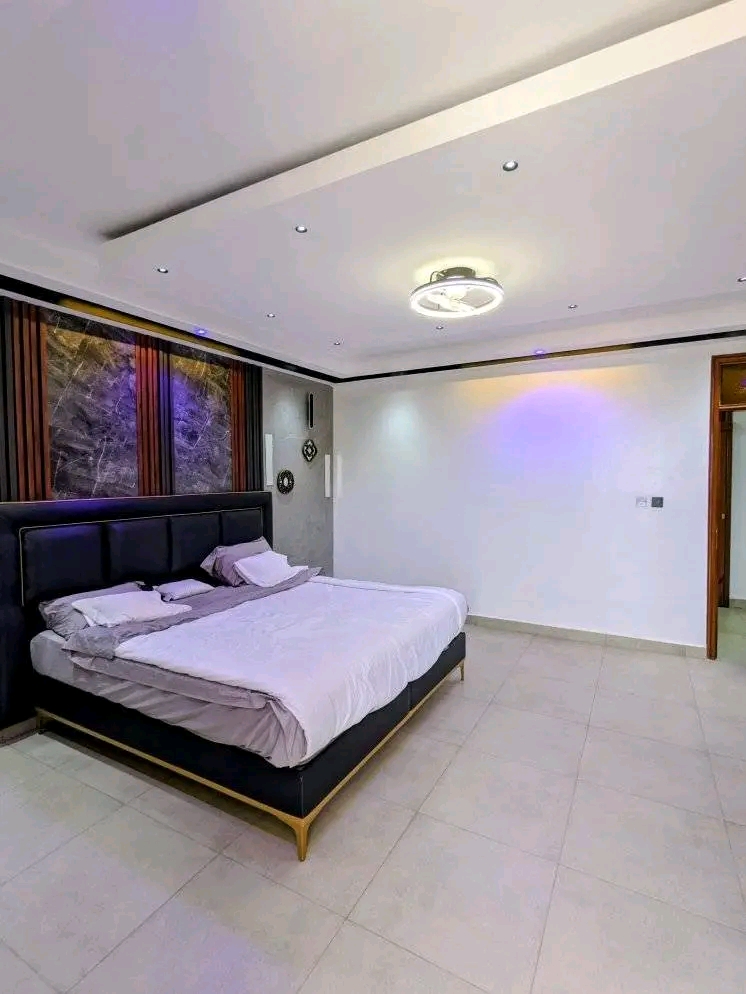 Very nice house for rent in good neighborhood