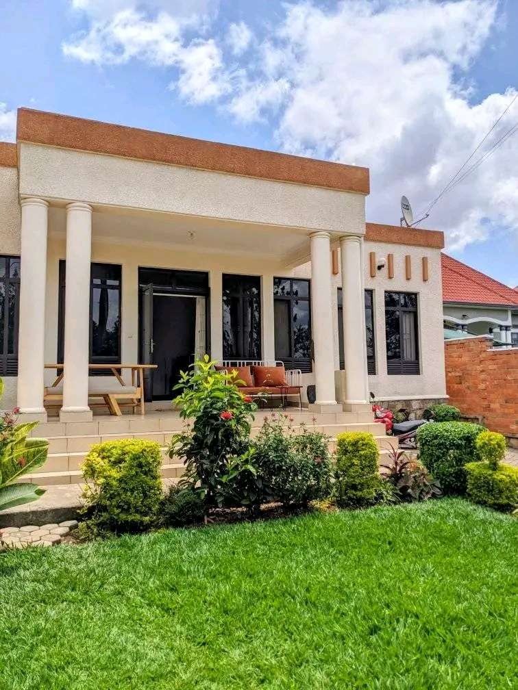 House Kibagabaga charming 3 bedrooms house for rent in good neighborhood