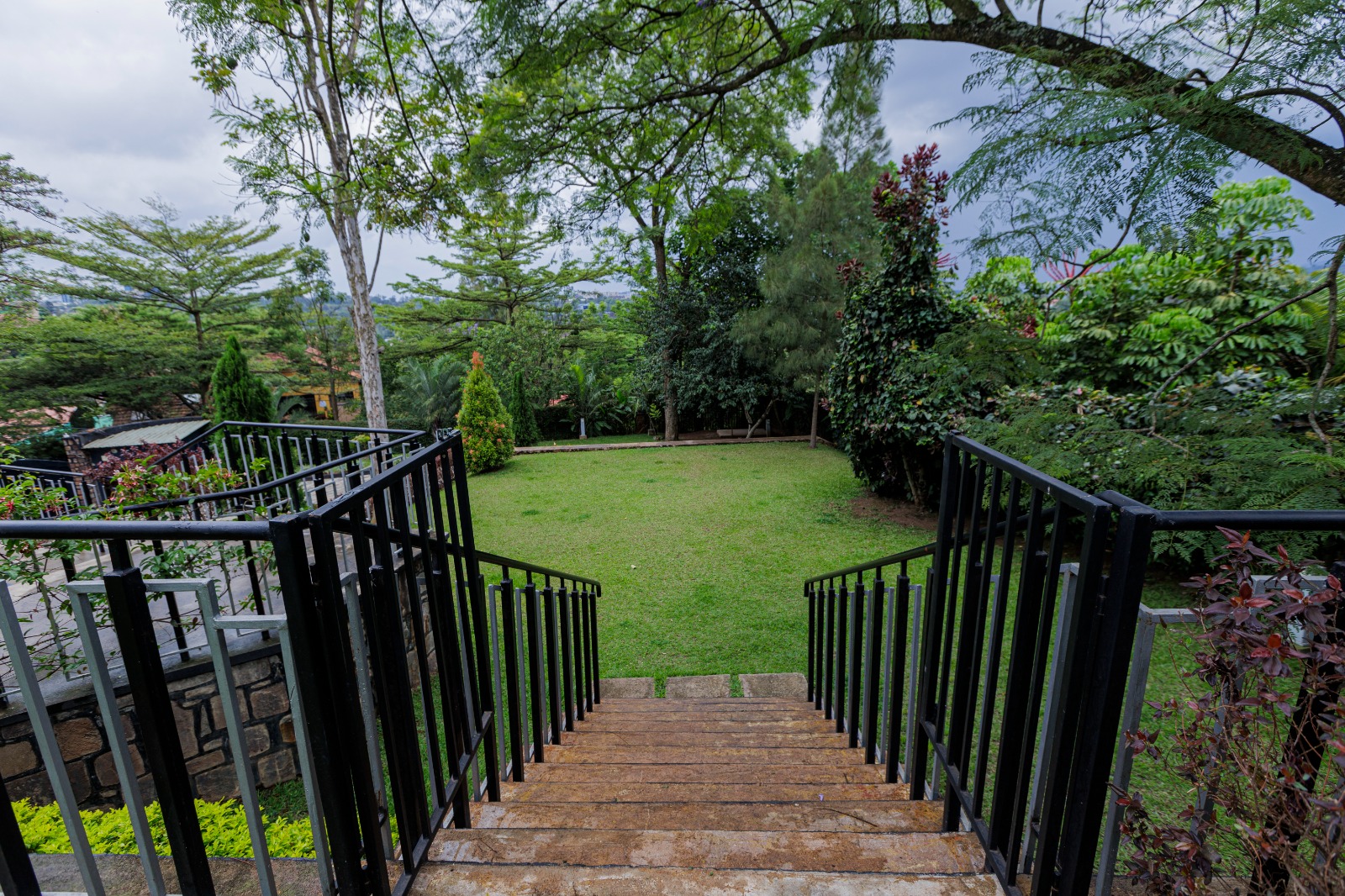 Nice full furnished house for rent in good neighborhood