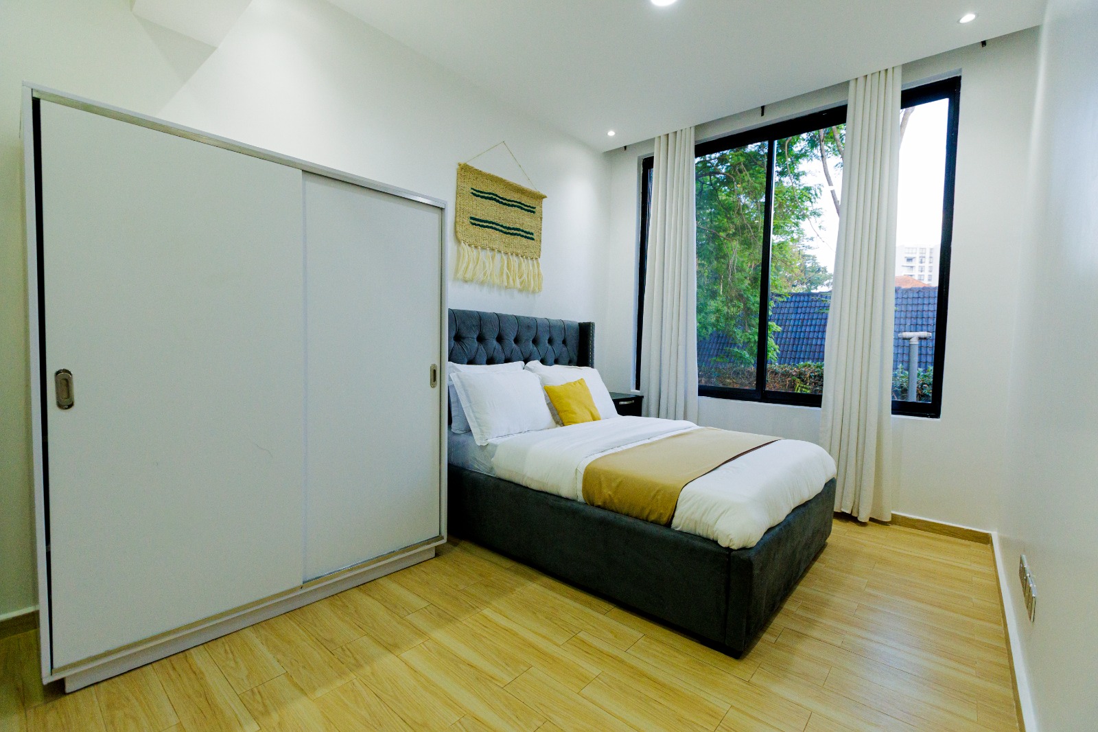 Nice full furnished house for rent in good neighborhood