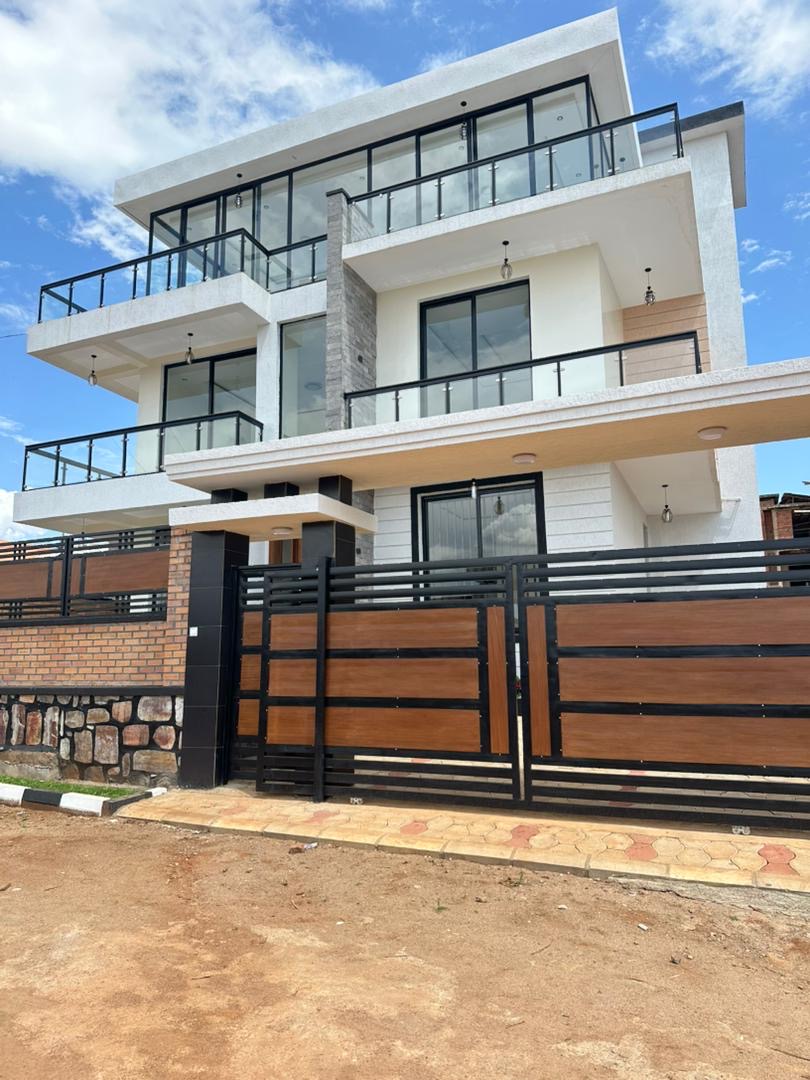 Modern new house for sale in Rusororo