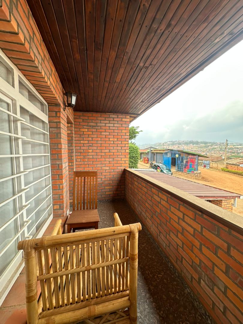 Nice self compound apartment for rent in good neighborhood