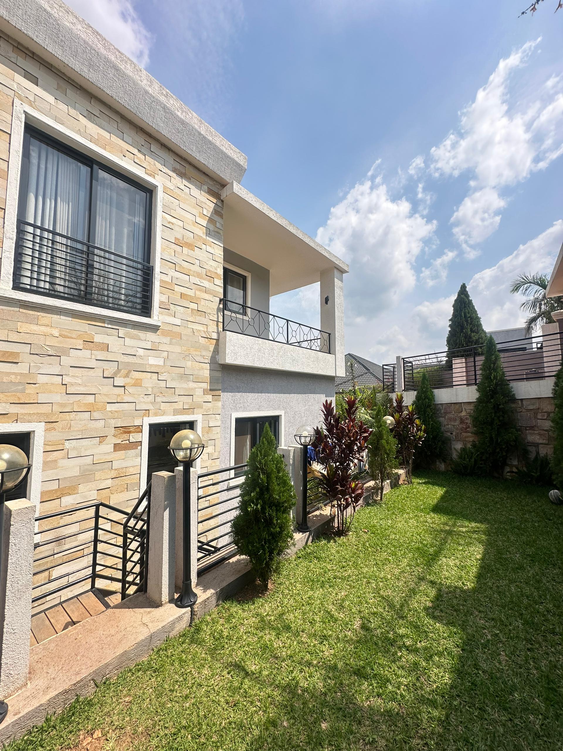 Nice house for sale in Kigali Nyarugunga