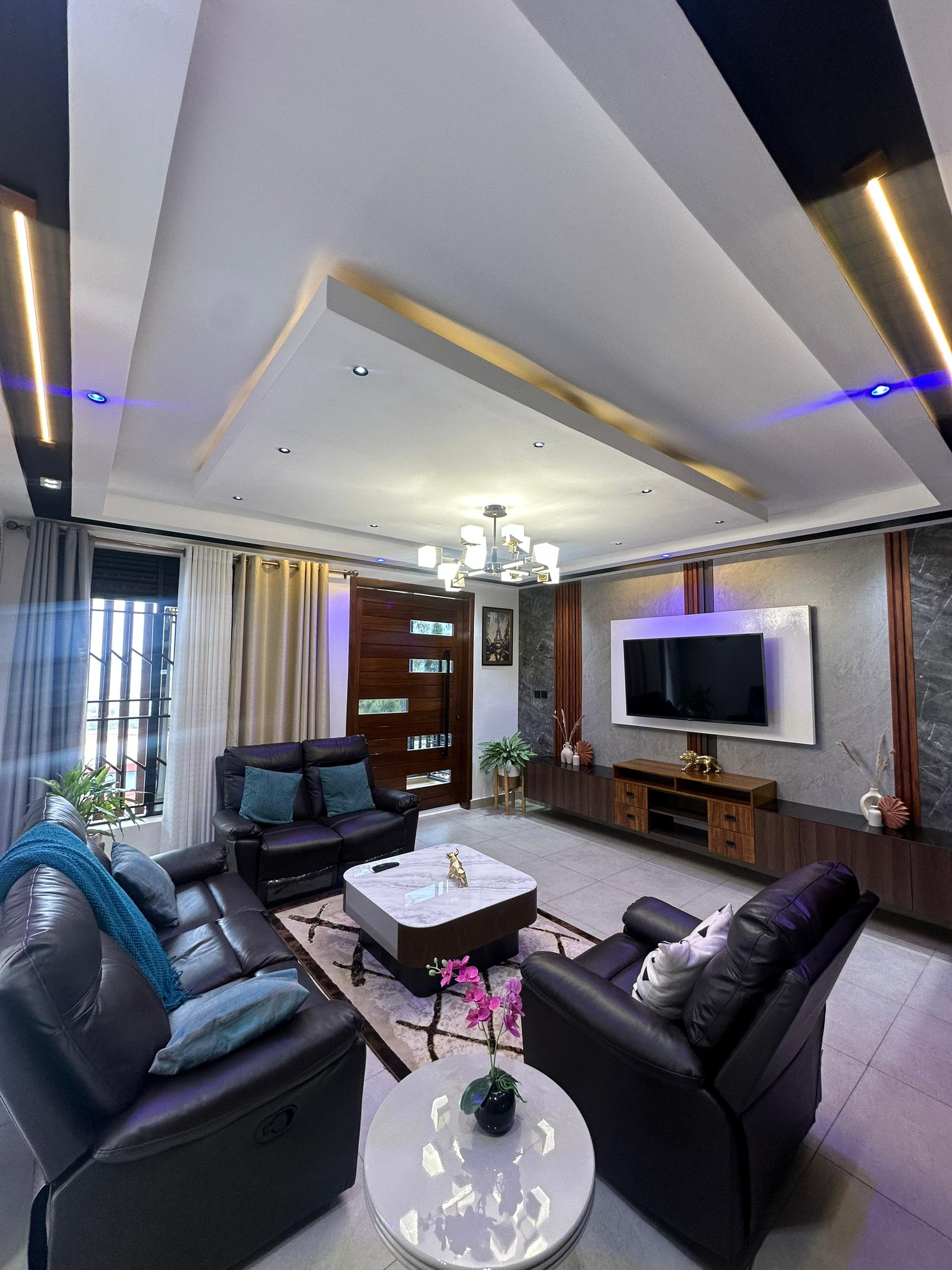 Nice full furnished house for rent in Kigali in good neighborhood