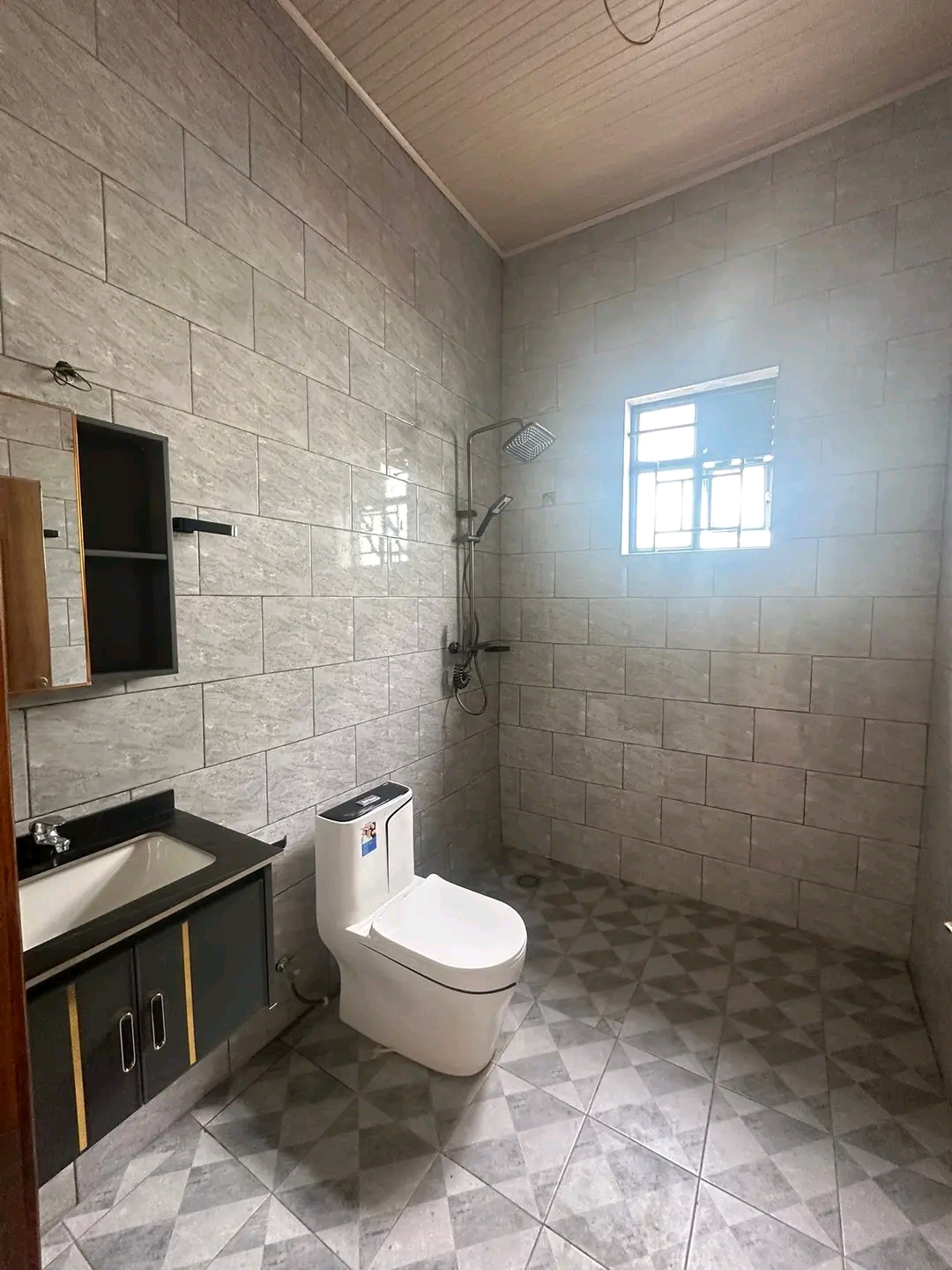 Nice new house for sale in kicukiro