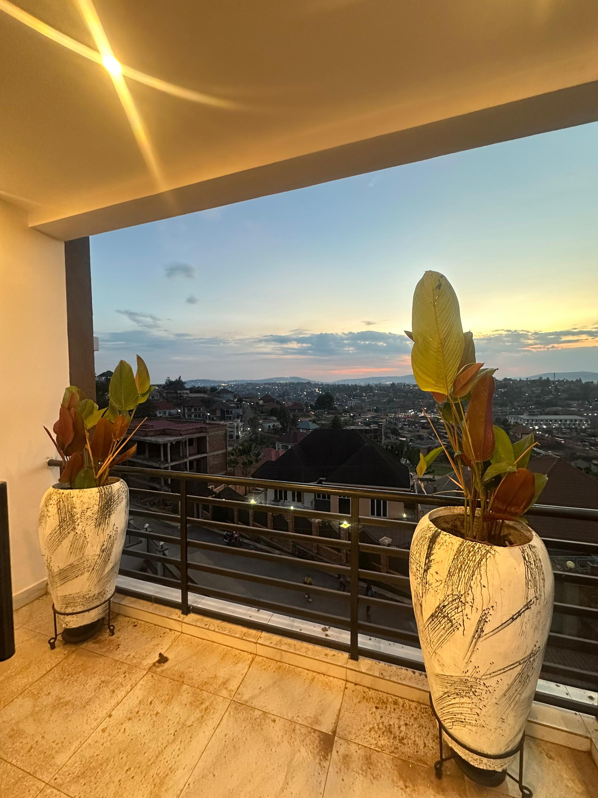Nice unfurnished house for rent in good neighborhood
