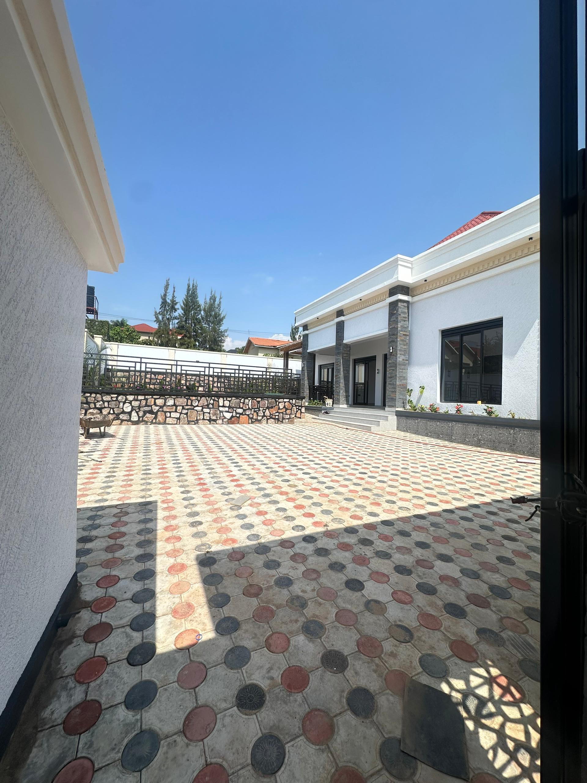 New and modern house for sale in prime location