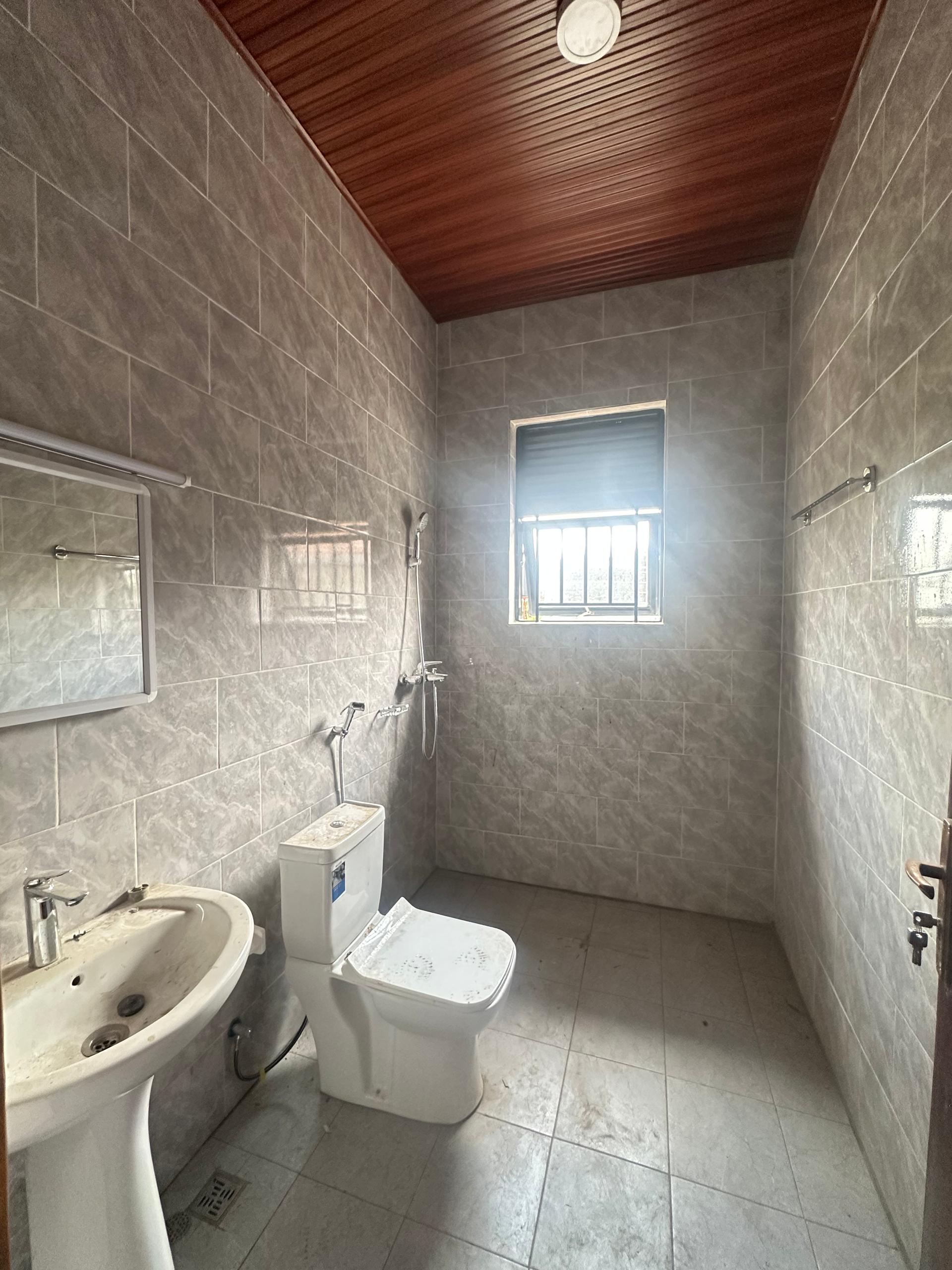 Nice new unfurnished apartment for rent