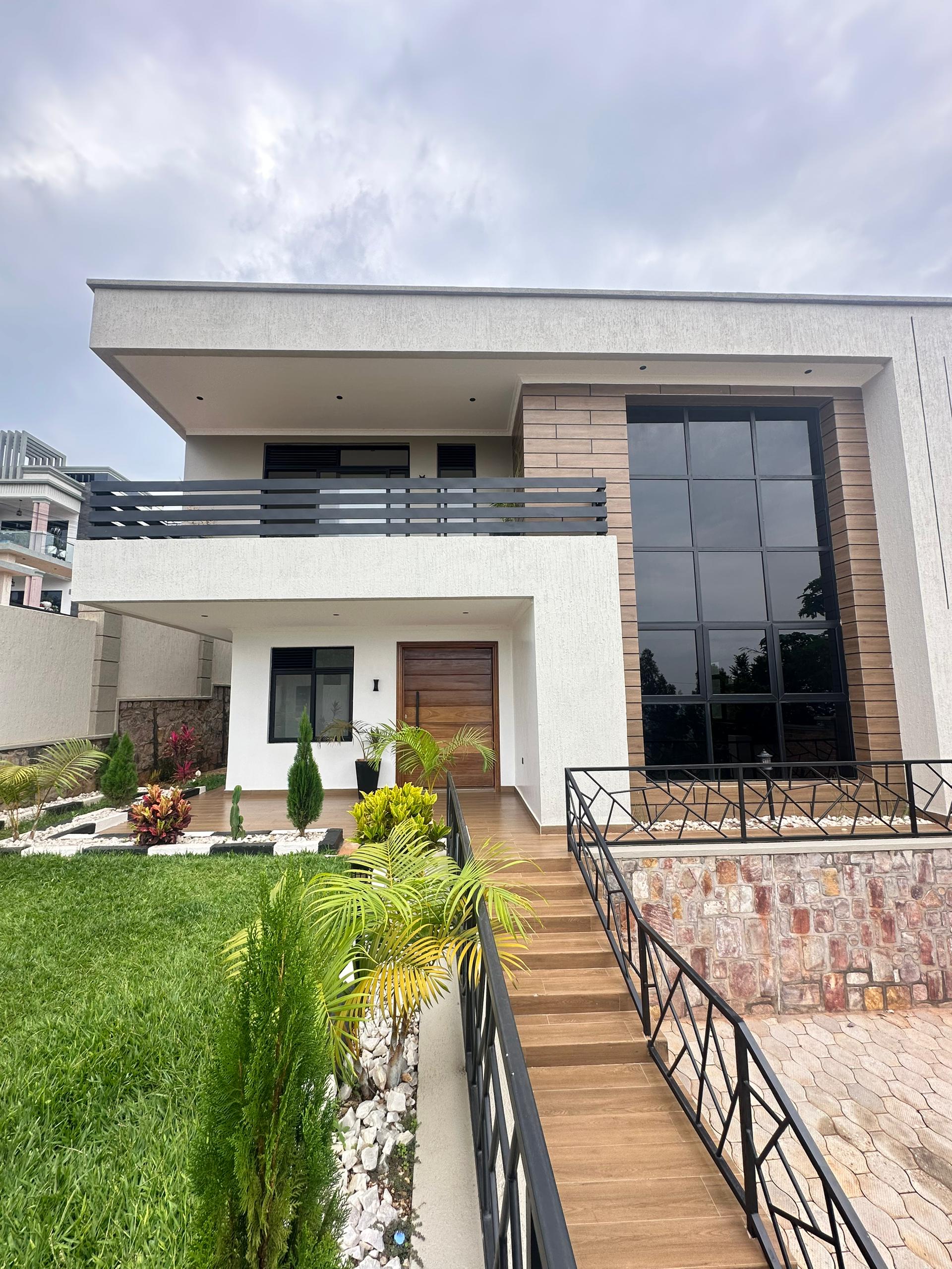 Nice new house for sale in Rebero good neighborhood