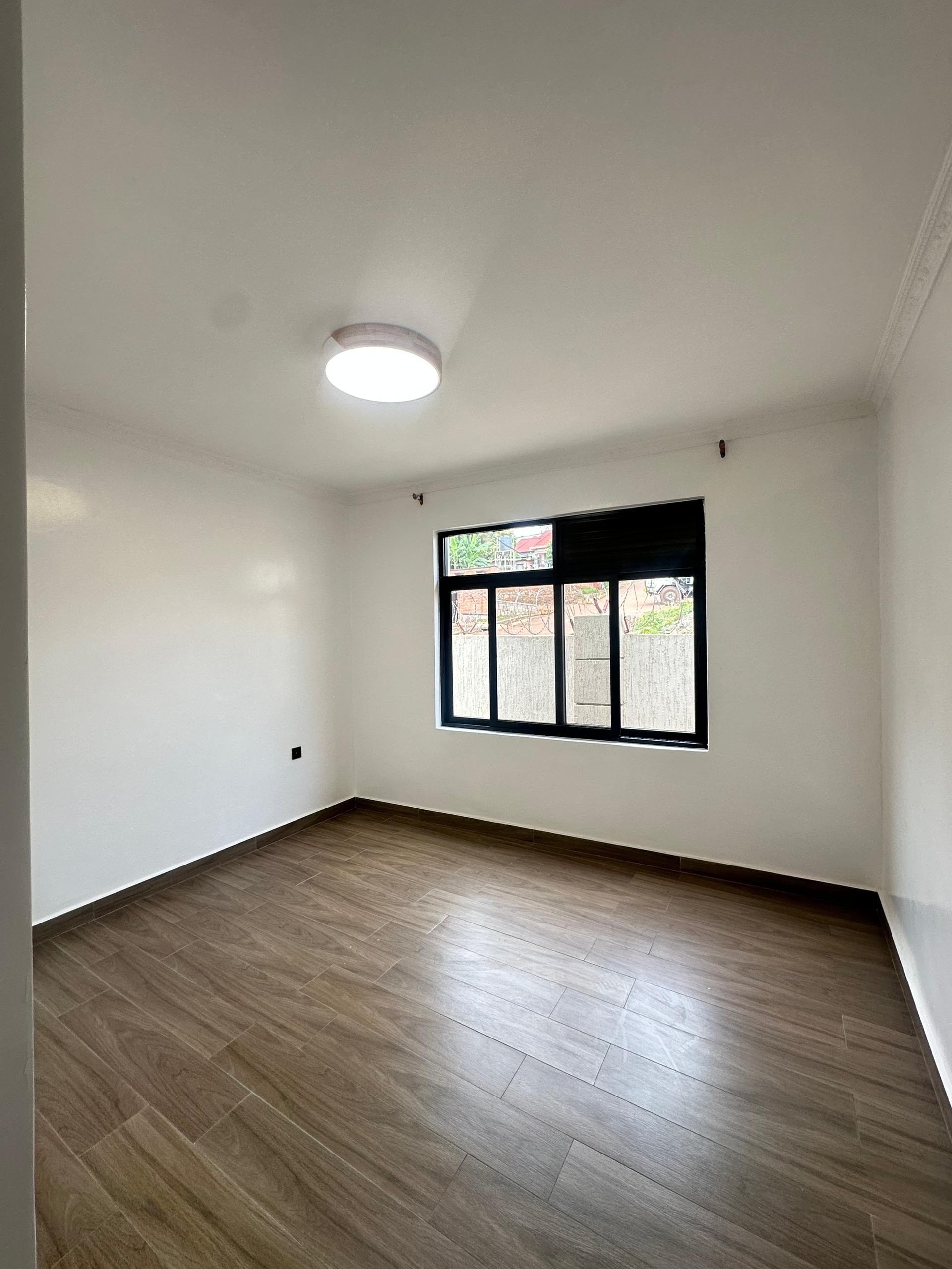 Nice new house for sale in Rebero good neighborhood