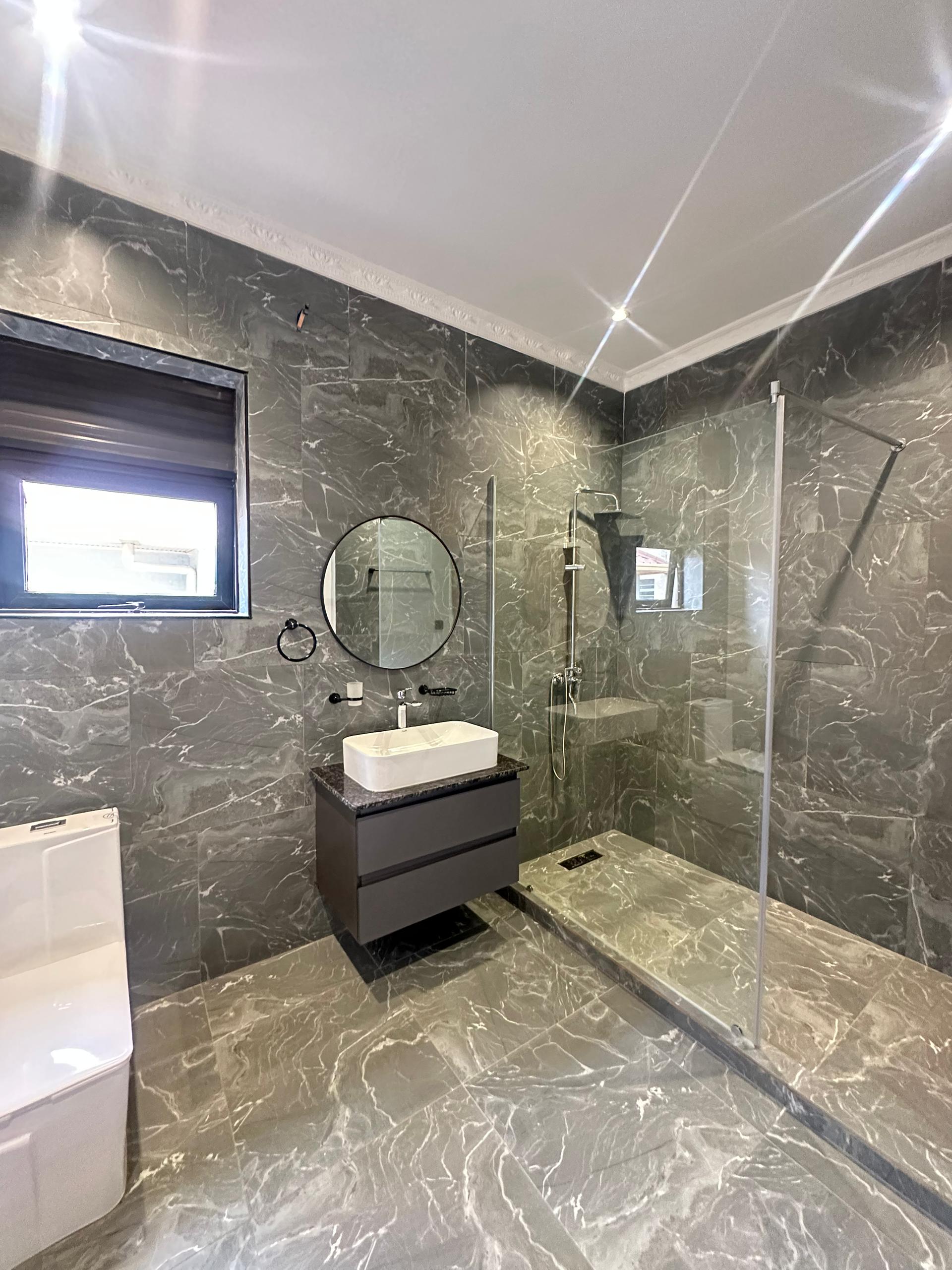 Nice new house for sale in Rebero good neighborhood