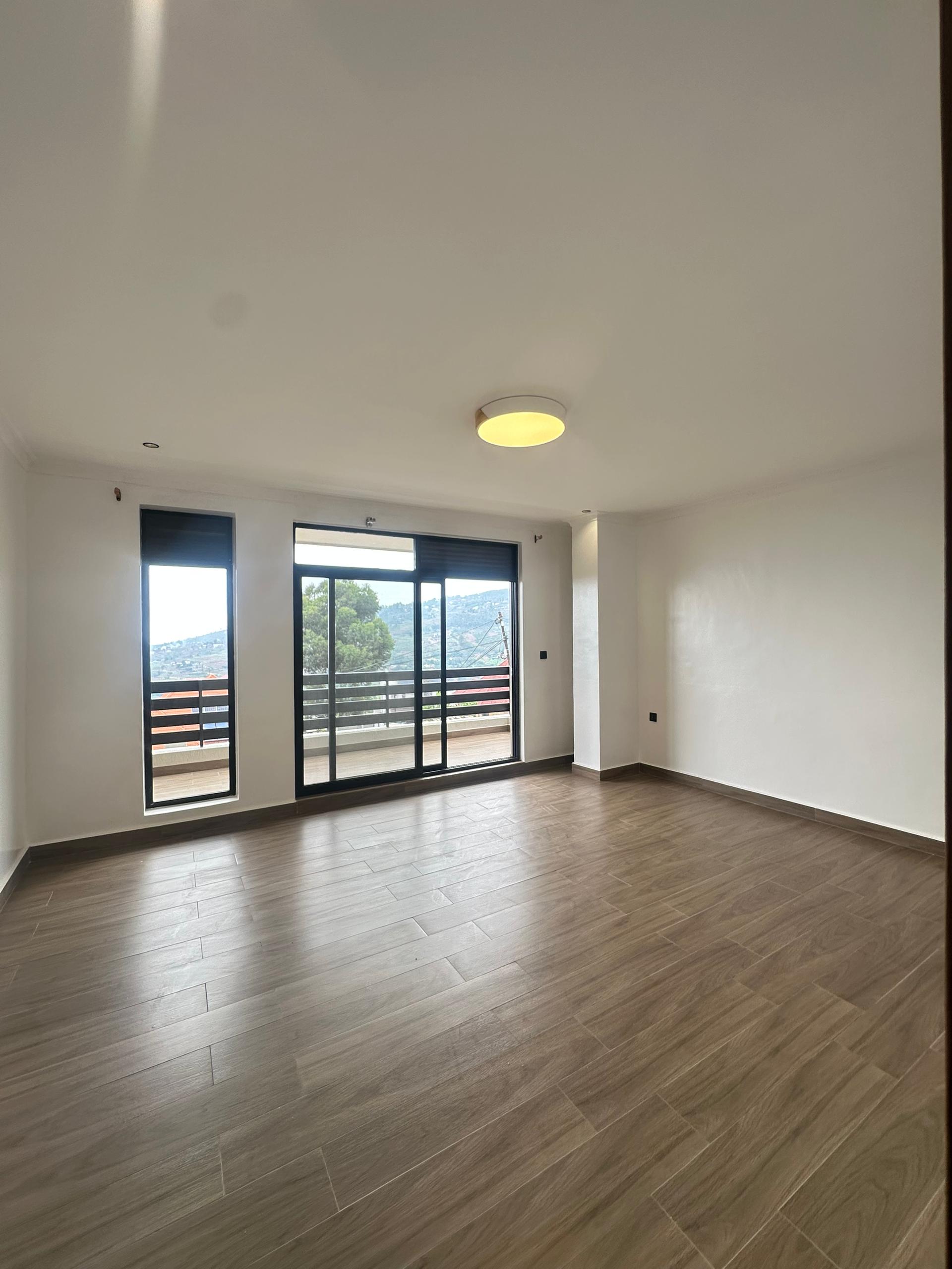 Nice new house for sale in Rebero good neighborhood