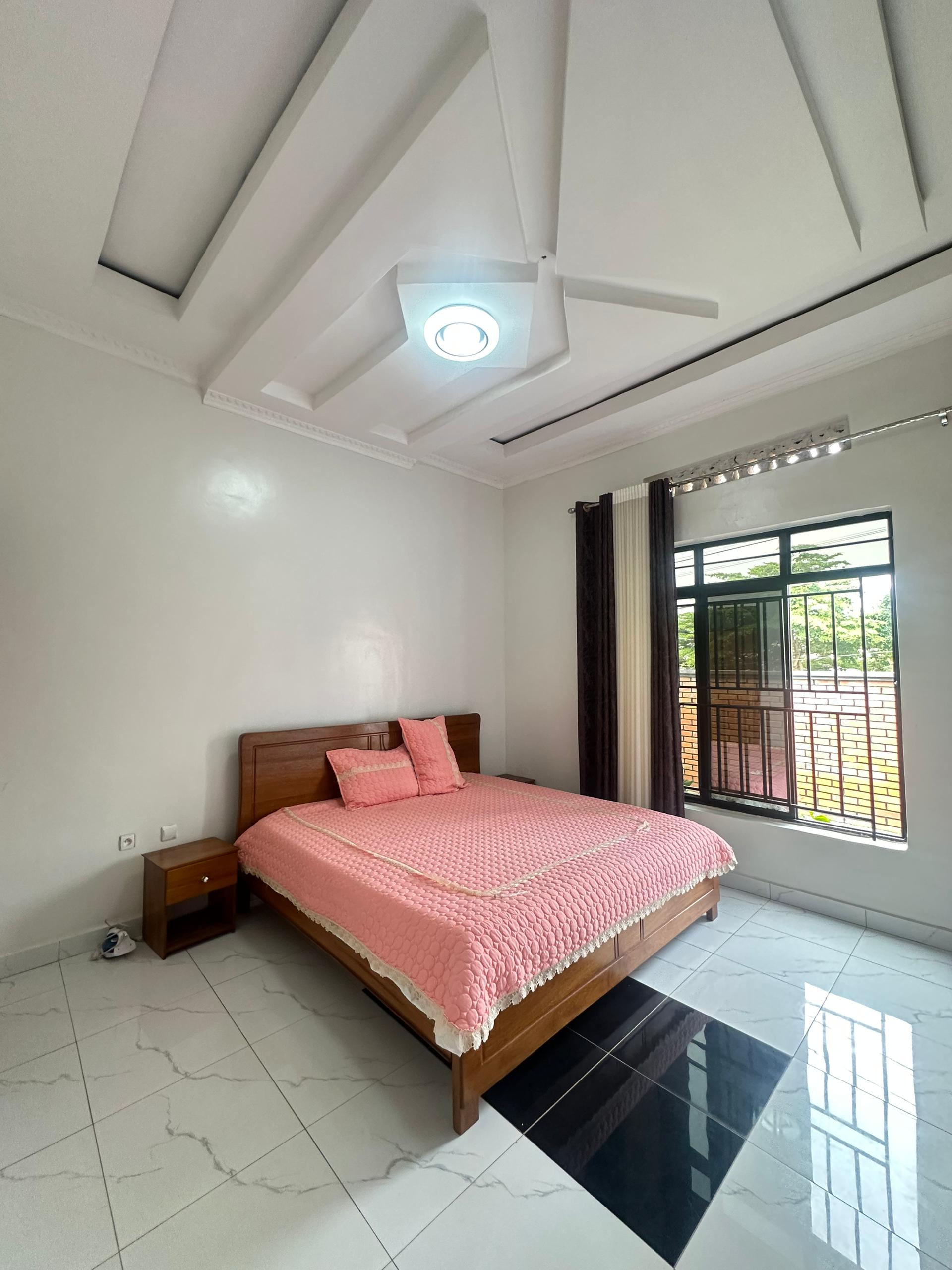 Nice full furnished house for rent in good neighborhood