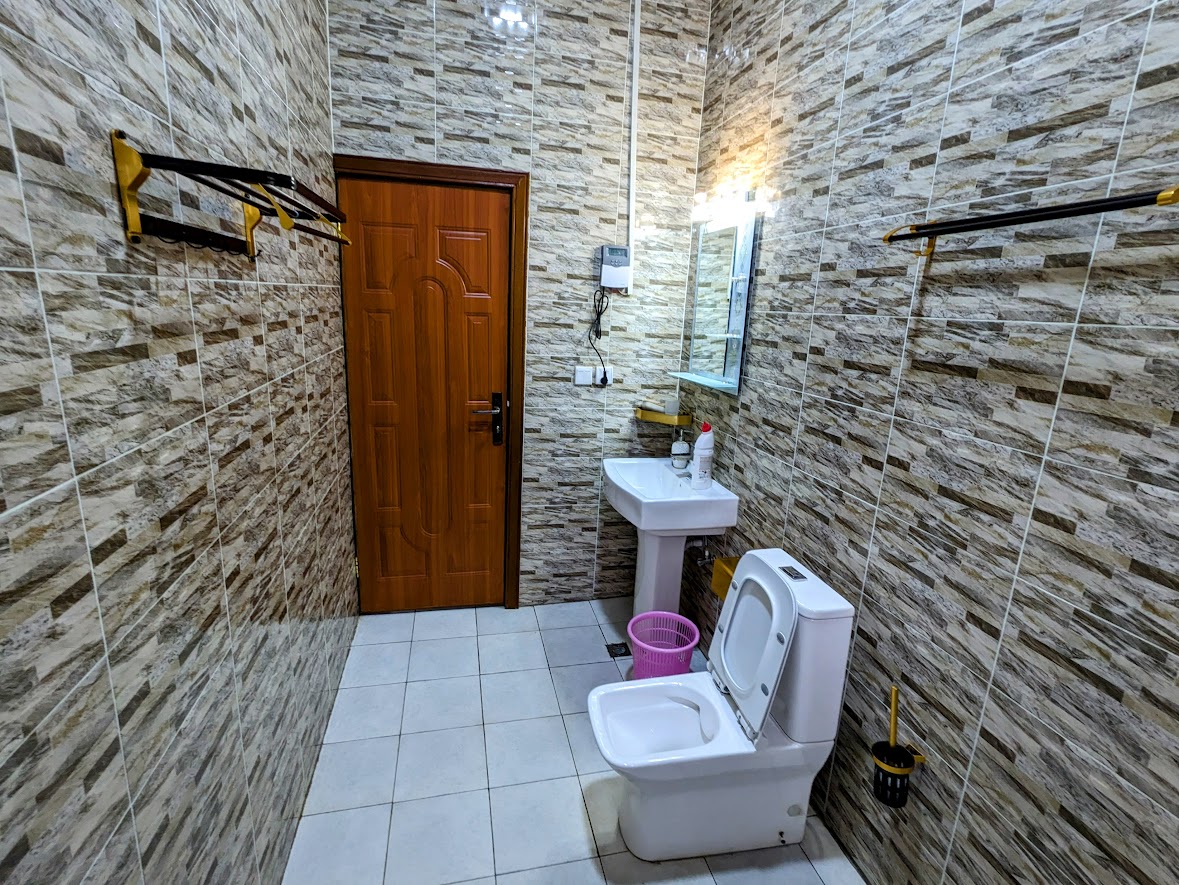 Beautiful house for rent in good neighborhood