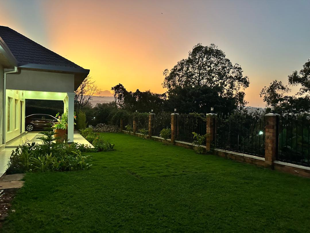 Nice full furnished house for rent Kacyiru