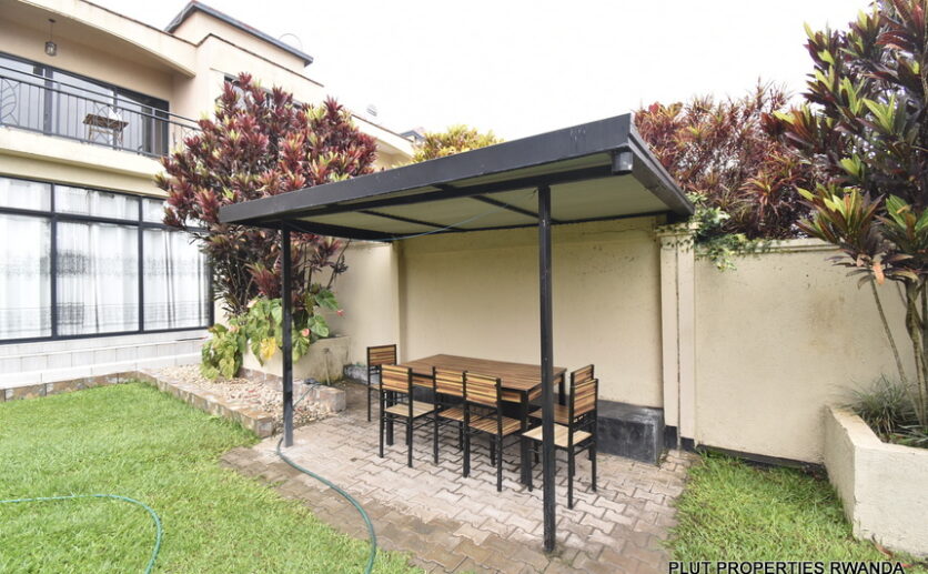 Full furnished house for rent in Gacuriro