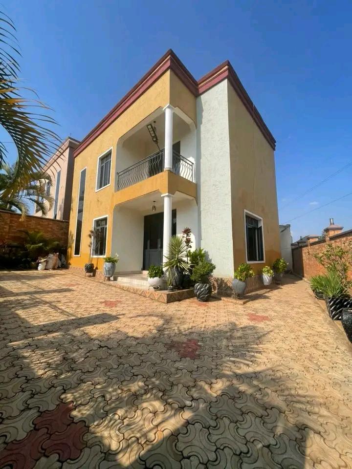 Unfurnished nice house for rent in Kicukiro, Niboye