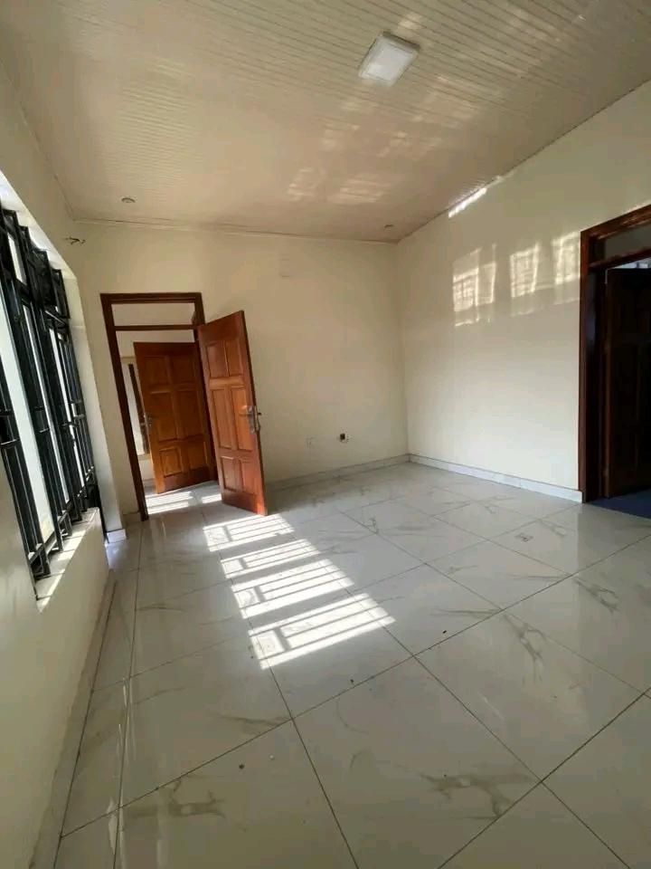 Unfurnished nice house for rent in Kicukiro, Niboye