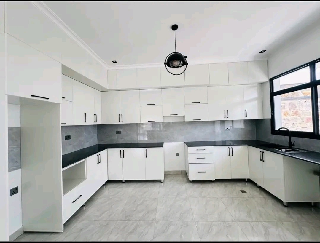 Nice new one unfurnished house for rent In Kibagabaga.