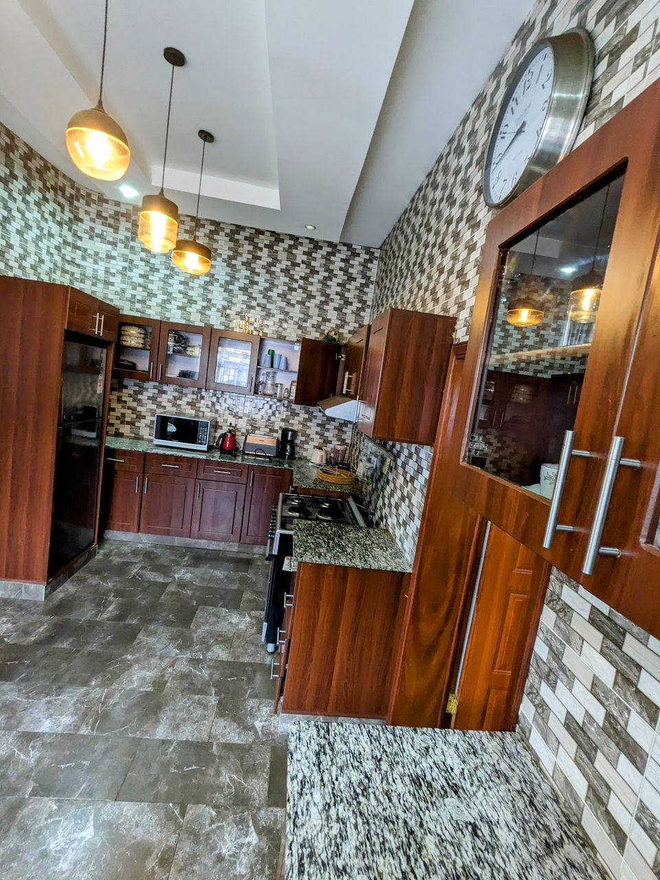 Nice full furnished house for rent in good neighborhood