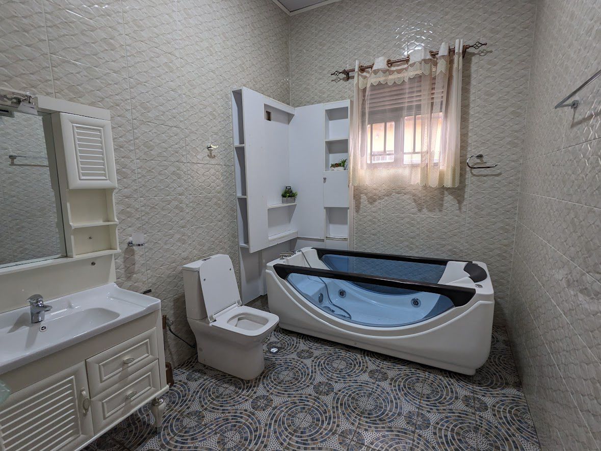 Nice full furnished house for rent in good neighborhood