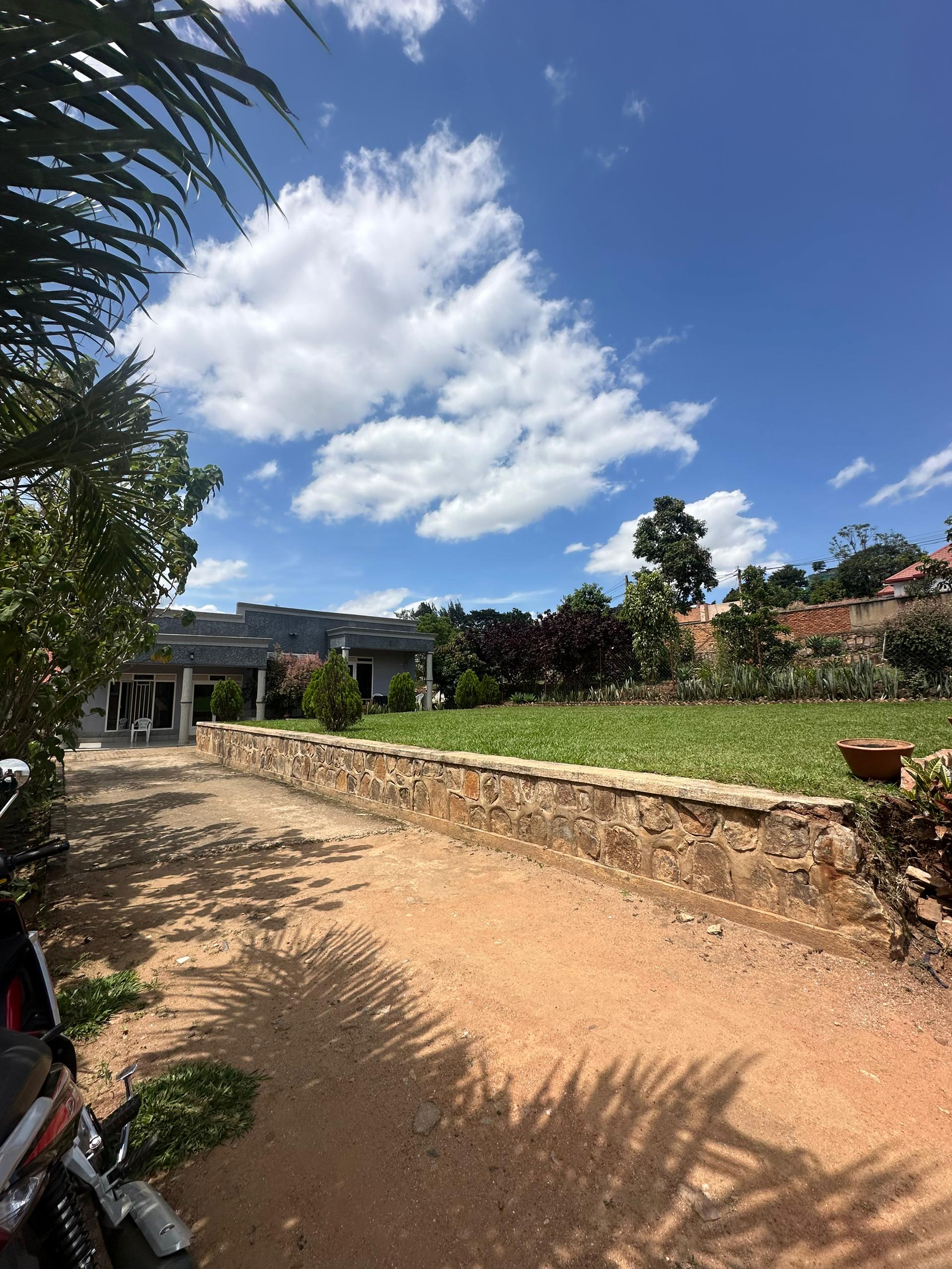 Nice plot for sale in Remera
