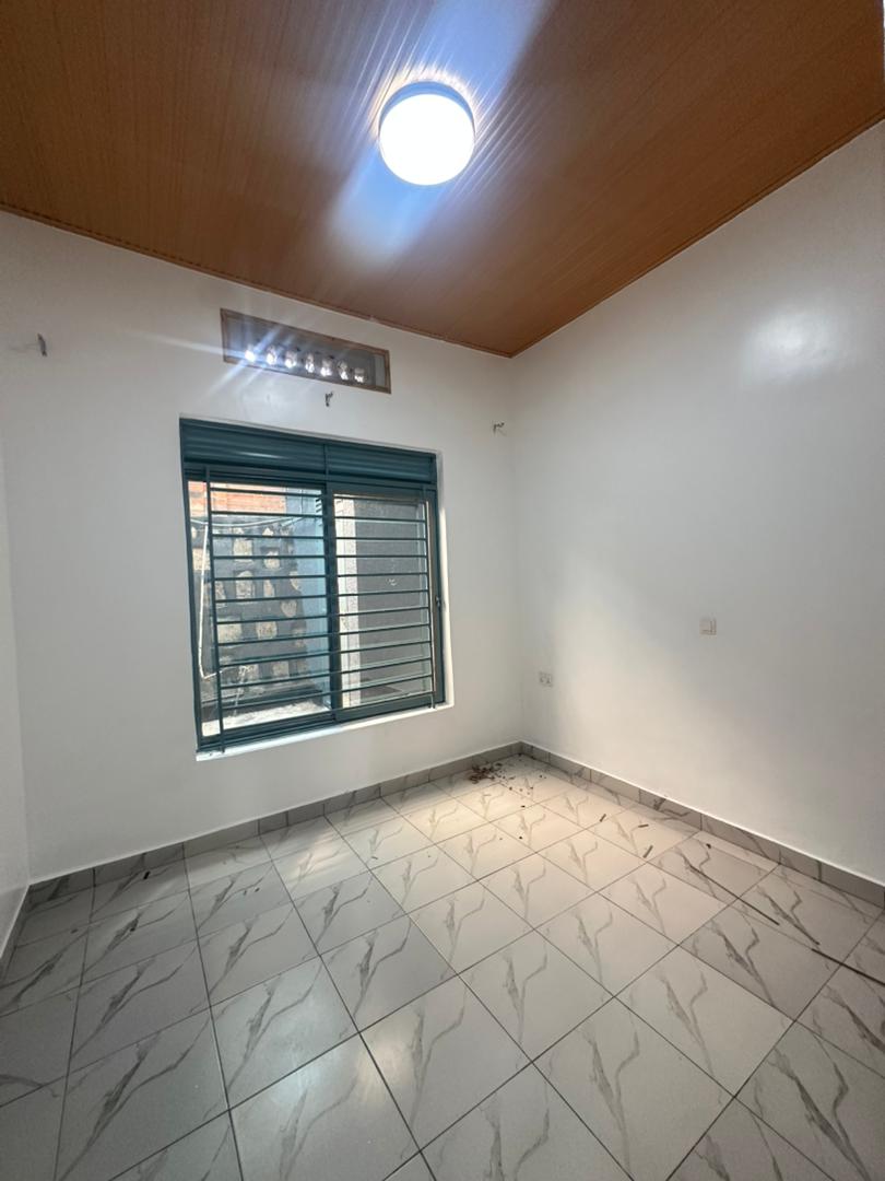 Unfurnished house for rent in Kabeza