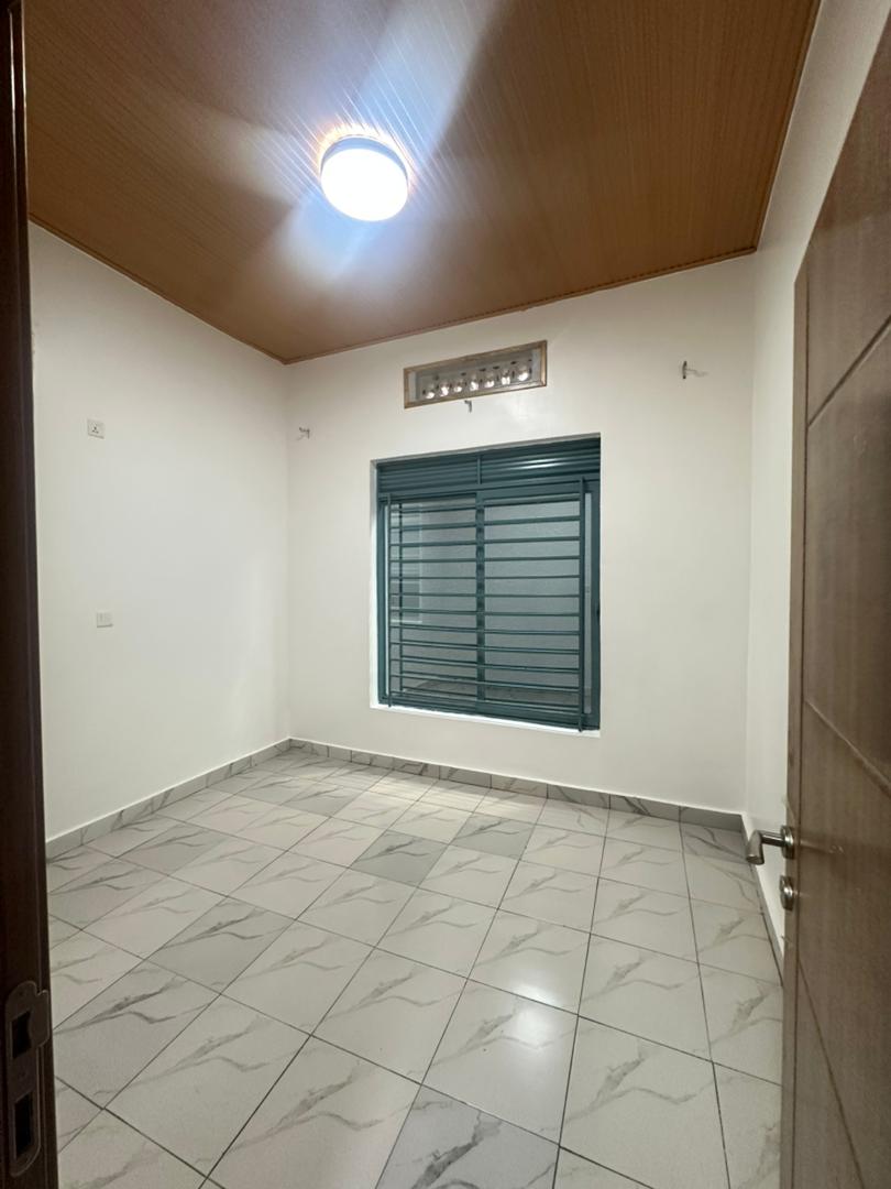 Unfurnished house for rent in Kabeza