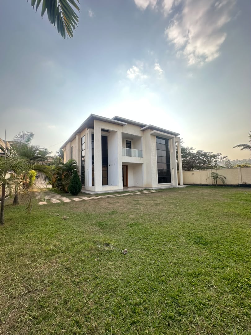 Unfurnished house for rent in Nyarutarama