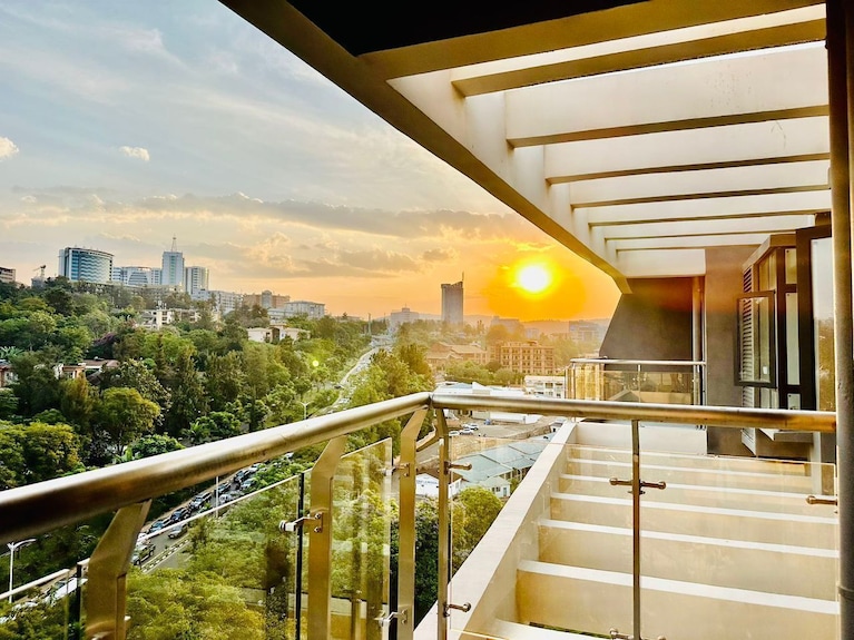 Kiyovu Luxury apartment for rent in most good neighborhood - Image 2
