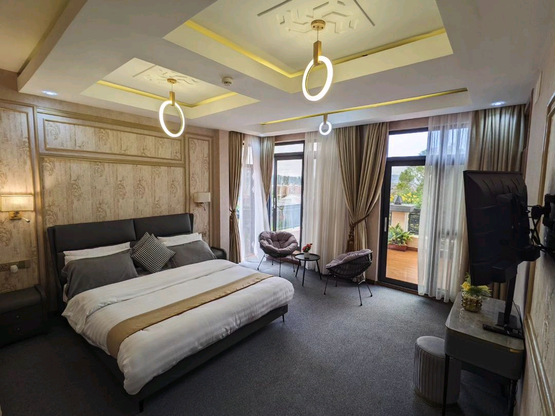 Nice luxury house for rent in good neighborhood. - Image 4