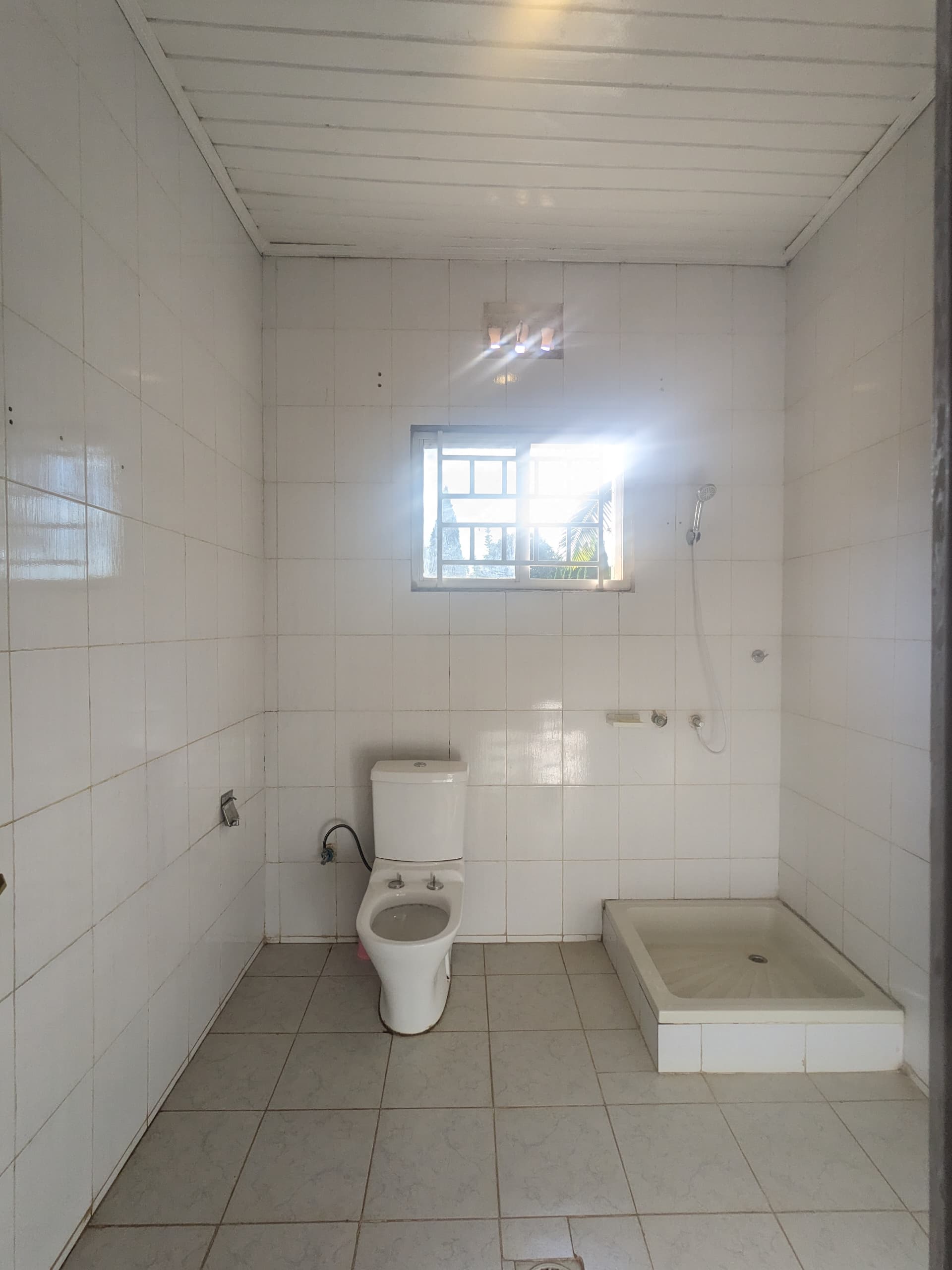 Airport Nest Guesthouse - Image 4