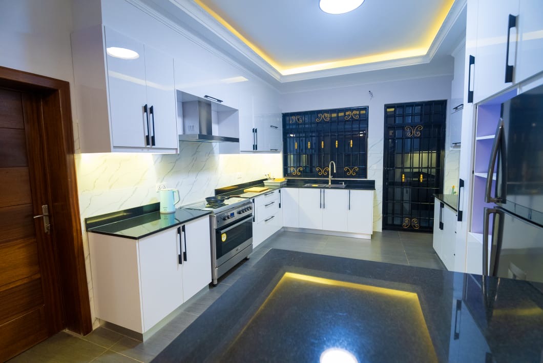 Nice full furnished apartment for rent in good place - Image 3